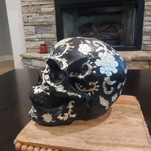 Gorgeous Sugar Skull Decor-NWT - Picture 5 of 5